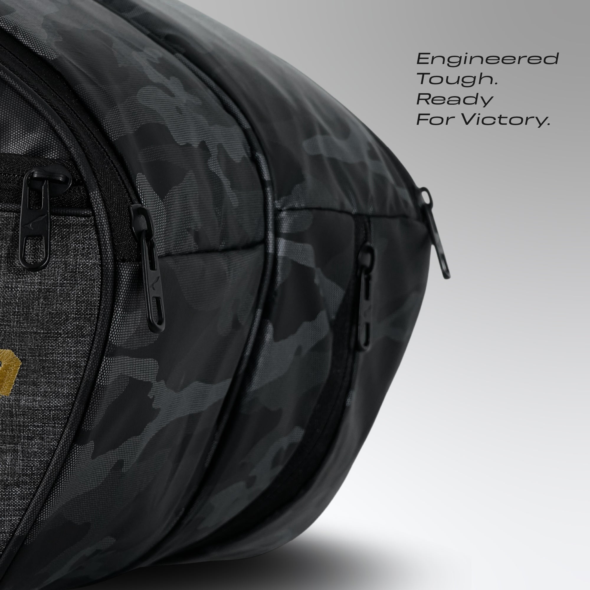 Tas Perlengkapan Bulu Tangkis Combat Gear (Abu-abu)